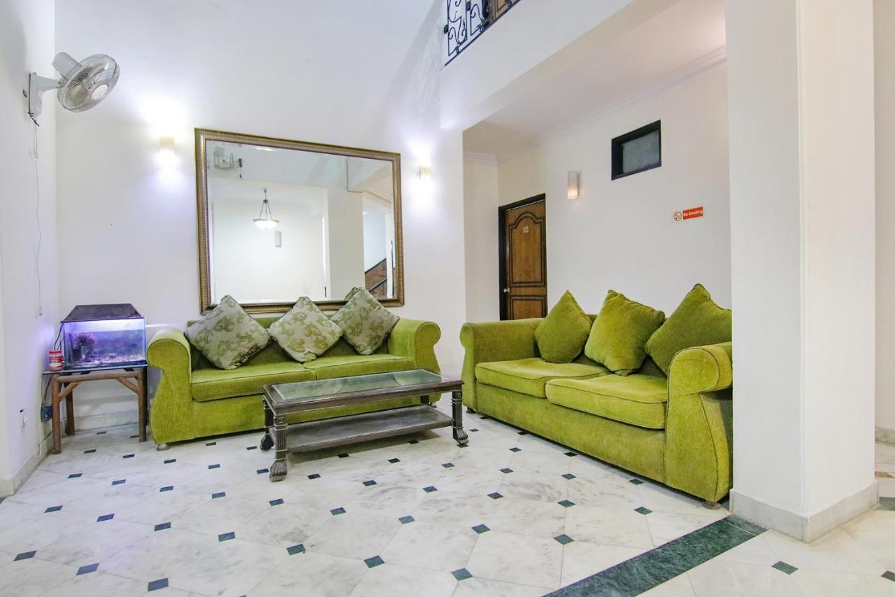 Fabhotel Singh Suite Gurgaon Exterior photo